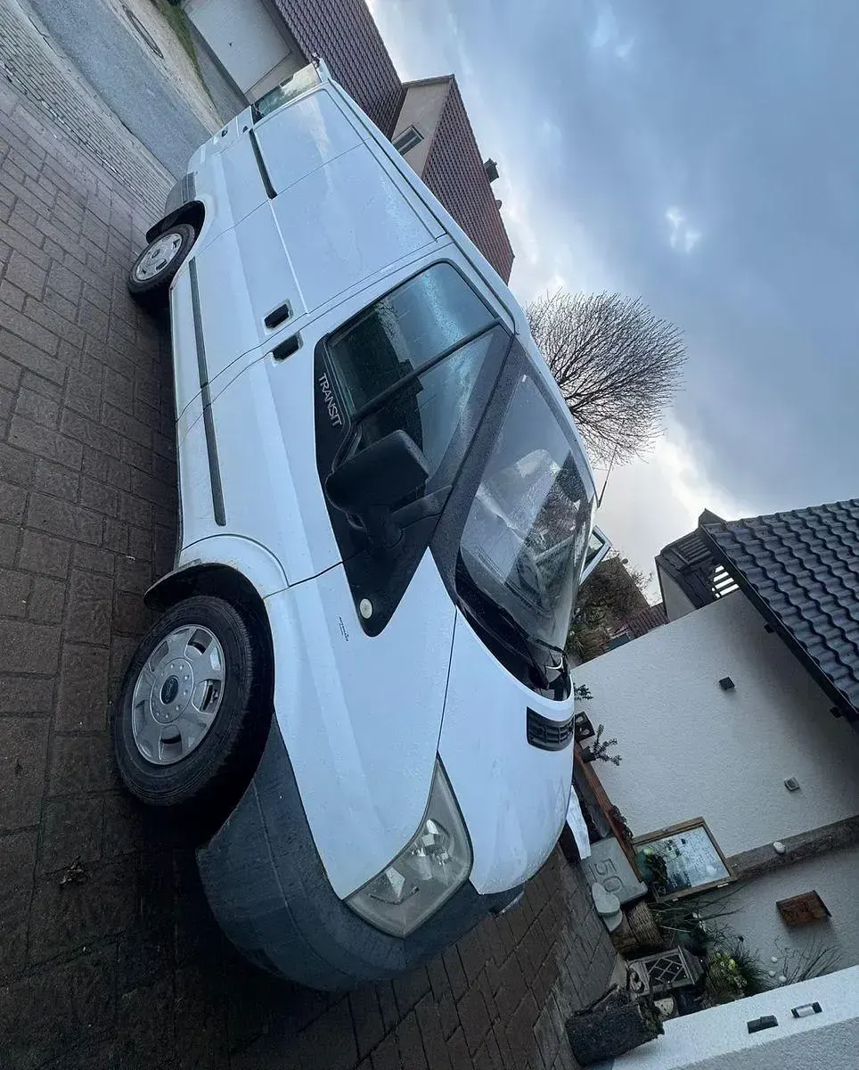 Gebraucht Ford Transit 86 PS (63 kW) 2010 Weiß Van / Kleinbus