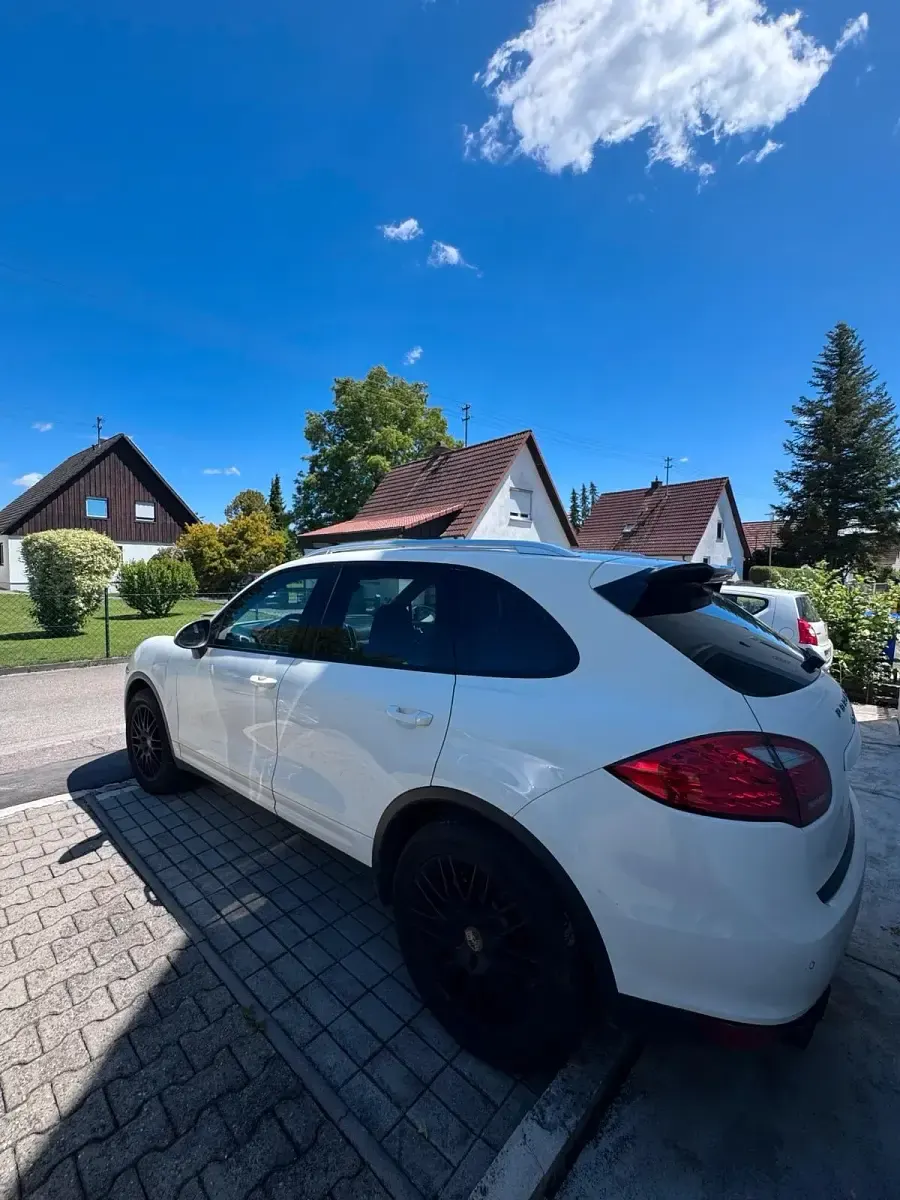 Gebraucht Porsche Cayenne S 400 PS (294 kW) 2010 Weiß SUV
