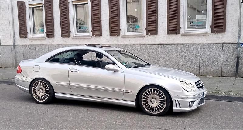 Silber Gebraucht 2004 Mercedes CLK500 Coupé | 9.500 € (Fairer Preis) - Bild 1/4
