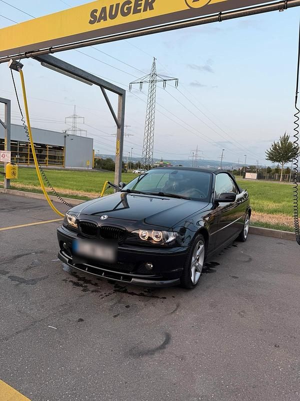 Schwarz Gebraucht 2003 BMW 320 Cabriolet Cabrio | 7.350 € (Fairer Preis) - Bild 1/4