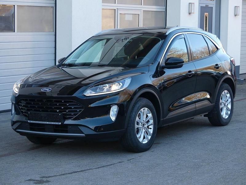 Gebraucht Ford Kuga Titanium 218 PS (160 kW) 2022 Schwarz SUV