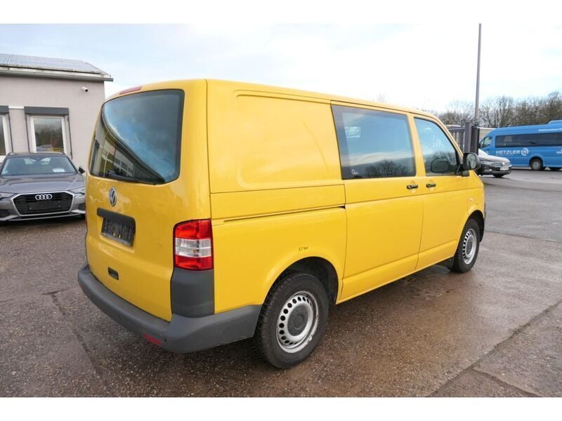 Gebraucht VW T5 84 PS (61 kW) 2011 Ginstergelb r1032 Van