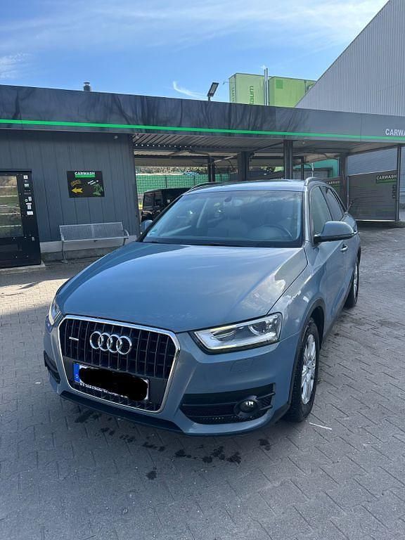 Gebraucht Audi Q3 Ambiente 175 PS (128 kW) 2012 Blau SUV
