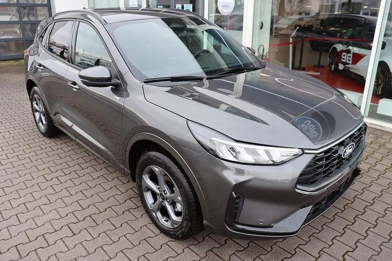 Neu Ford Kuga ST-Line 242 PS (177 kW) 2026 Grau SUV
