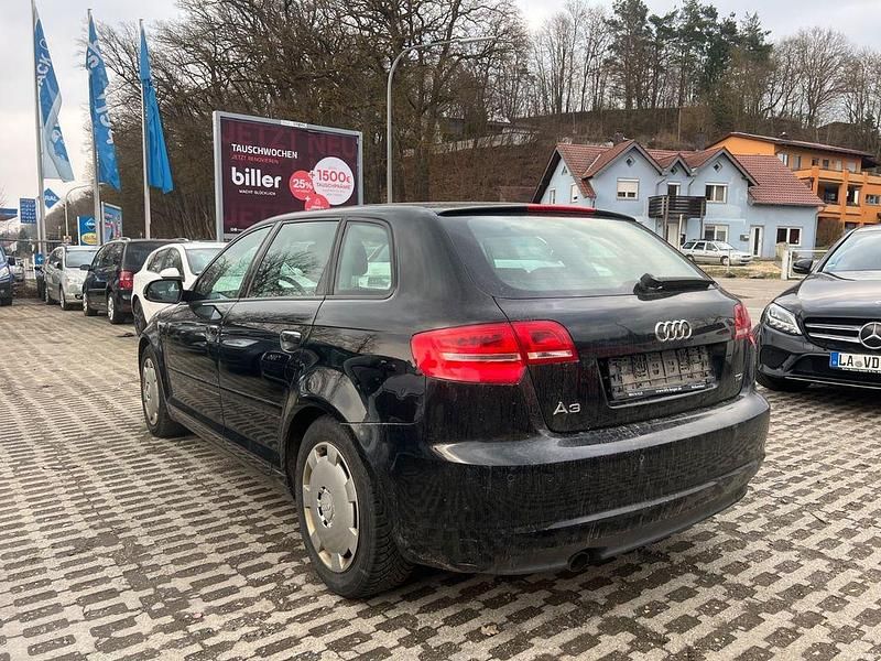 Gebraucht Audi A3 Attraction 105 PS (77 kW) 2011 Schwarz Kleinwagen