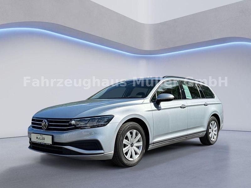 Scale silver metallic Gebraucht 2022 VW Passat Basis Kombi | 20.650 € (Guter Preis) - Bild 1/4