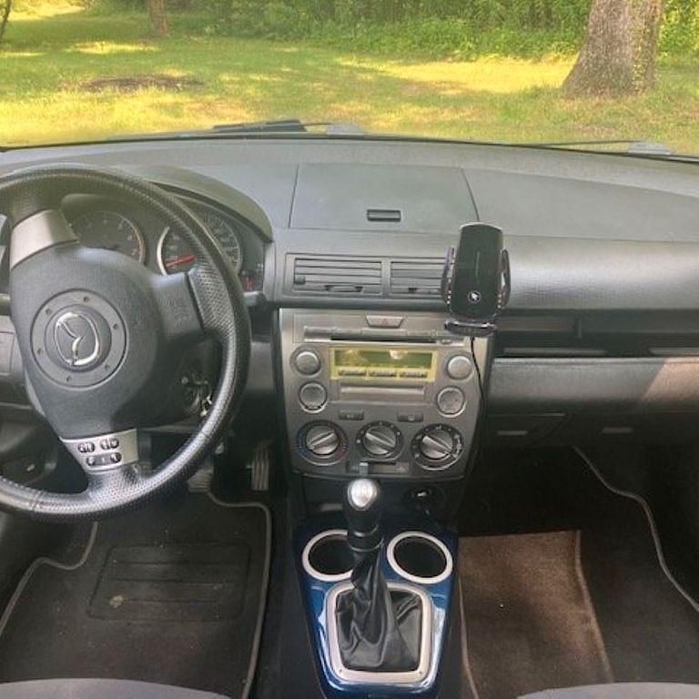 Gebraucht Mazda 2 Exclusive 101 PS (74 kW) 2004 Blau Limousine