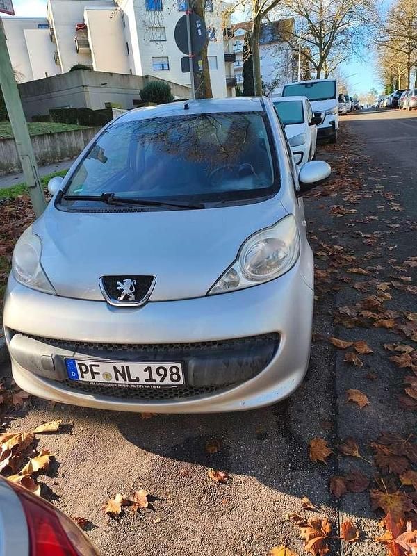 Gebraucht 2009 Peugeot 107 Filou Kleinwagen | 2.200 € (Teuer) - Bild 1/4