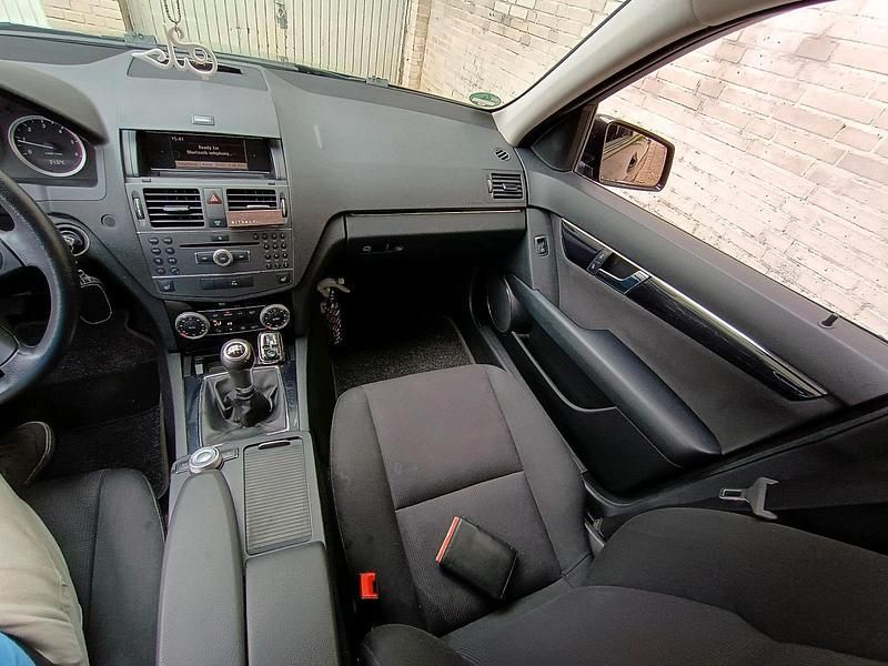 Gebraucht Mercedes C200 136 PS (100 kW) 2010 Schwarz Kombi
