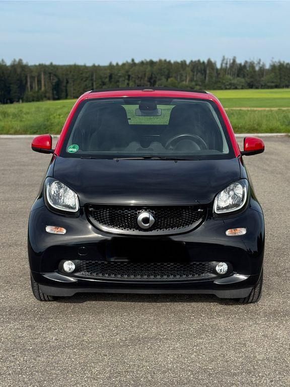 Schwarz Gebraucht 2016 Smart ForTwo Cabrio Passion Cabrio | 11.250 € (Superpreis) - Bild 1/4