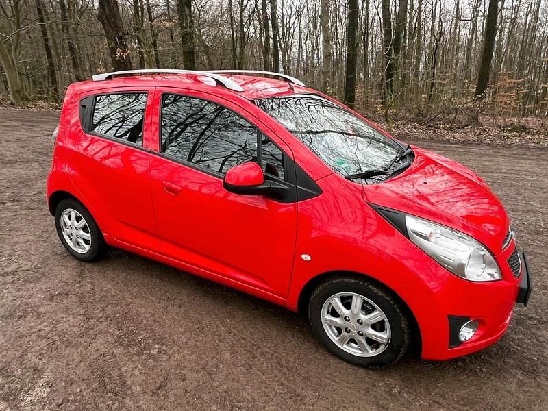 Gebraucht Chevrolet Spark 82 PS (60 kW) 2012 Rot Kleinwagen