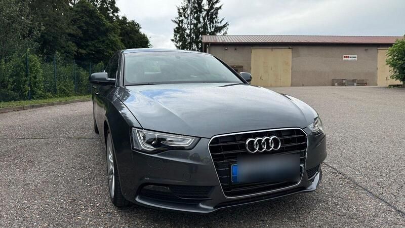 Grau Gebraucht 2012 Audi A5 Sportback S-Line Coupé | 12.500 € (Fairer Preis) - Bild 1/4