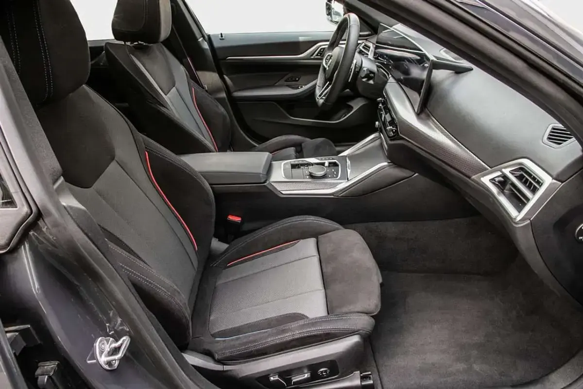 Gebraucht BMW 440 M Sport 374 PS (275 kW) 2025 Dravitgrau metallic Coupé