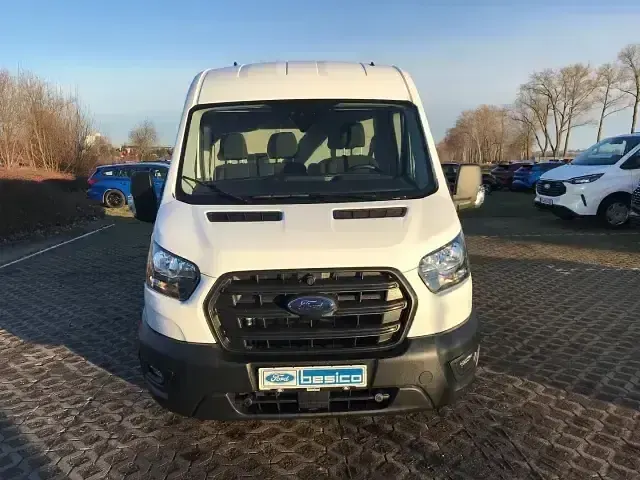 Używany Ford Transit Trend 105 KM (77 kW) 2025 Biały Minivan