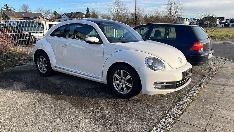 Weiß Gebraucht 2012 VW Beetle Design Limousine | 6.950 € (Superpreis) - Bild 1/4