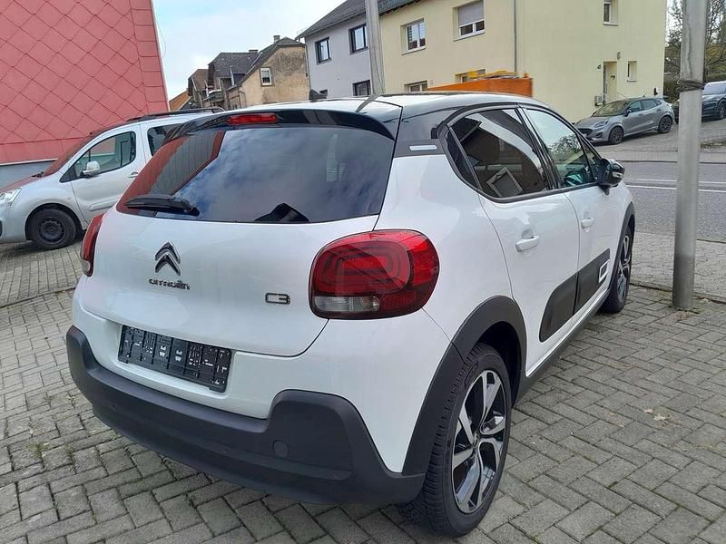 Gebraucht Citroën C3 Shine 110 PS (80 kW) 2021 Lack weiss banquise Kleinwagen