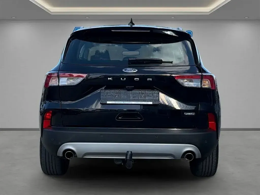 Gebraucht Ford Kuga Titanium 224 PS (164 kW) 2021 Schwarz SUV