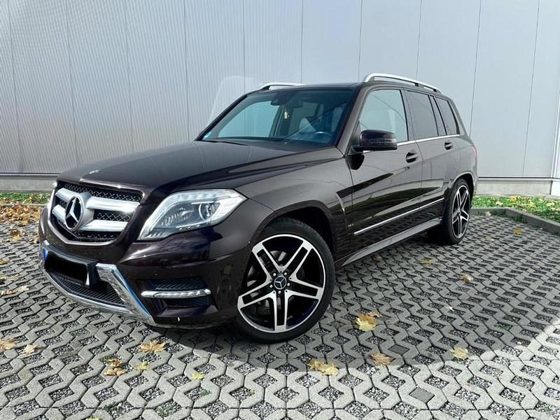 Braun Gebraucht 2013 Mercedes GLK350 AMG line SUV | 16.990 € (Fairer Preis) - Bild 1/4