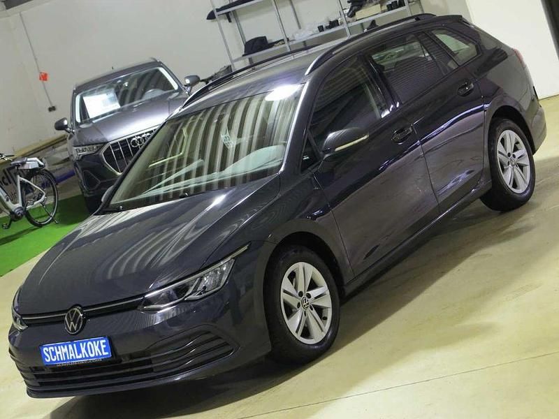 Gebraucht VW Golf VIII Life 150 PS (110 kW) 2022 Urano gray Kombi