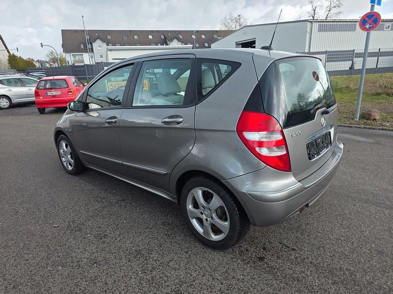 Gebraucht Mercedes A200 136 PS (100 kW) 2007 Grau Limousine