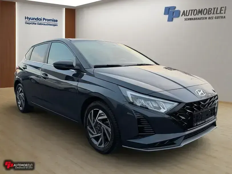 Gebraucht Hyundai i20 Trend 101 PS (74 kW) 2024 Grau Cabrio