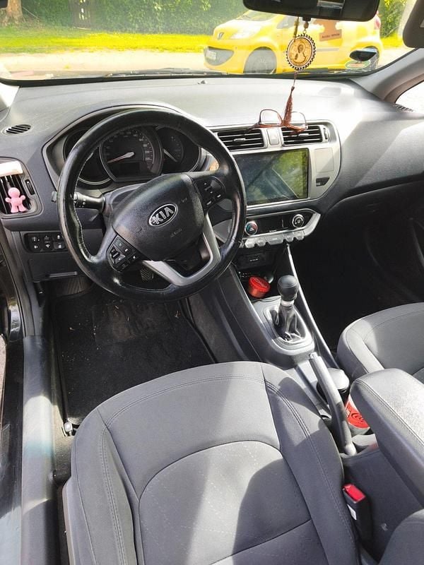 Gebraucht Kia Rio 86 PS (63 kW) 2012 Schwarz Coupé