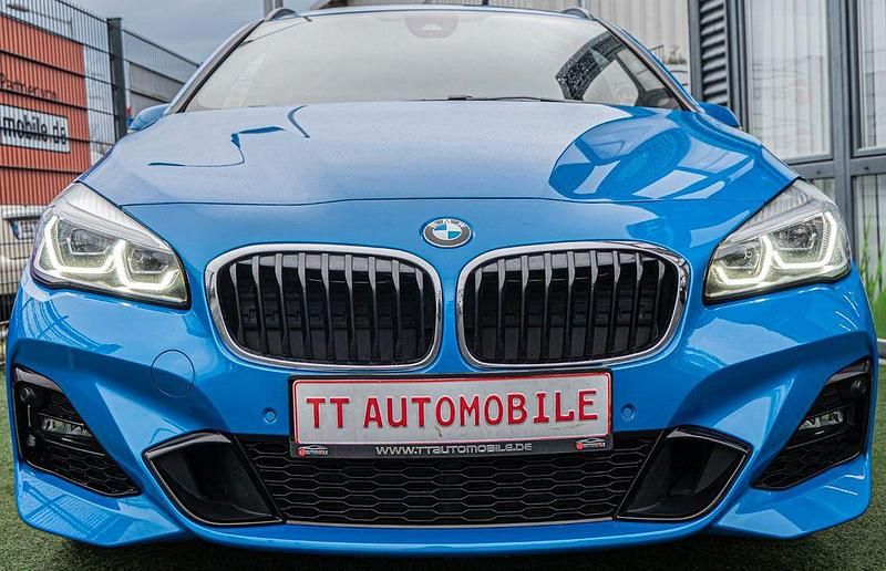 Gebraucht BMW 220 Gran Tourer M Sport 190 PS (139 kW) 2020 Blau Van / Kleinbus