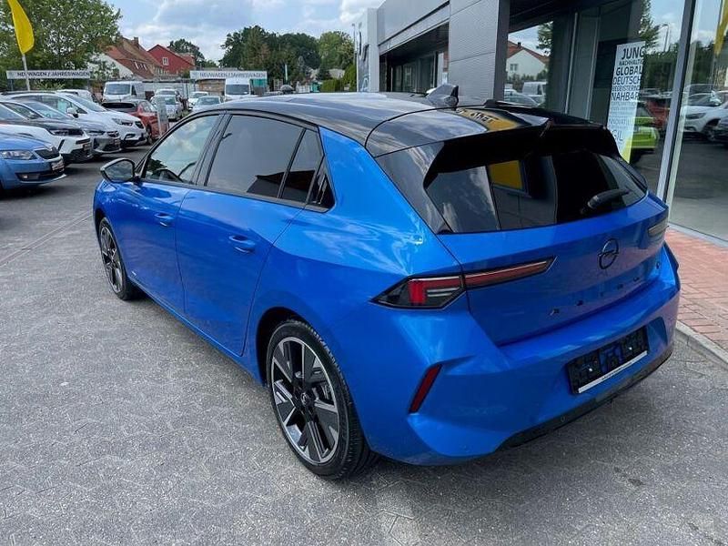 Gebraucht Opel Astra 114 kW (156 PS) 2023 Kobalt blau metallic Limousine