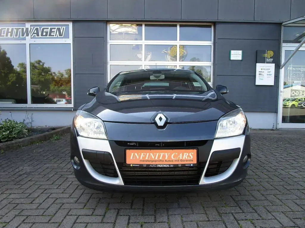 Gebraucht Renault Mégane Coupé Bose Edition 131 PS (96 kW) 2012 Grau Coupé