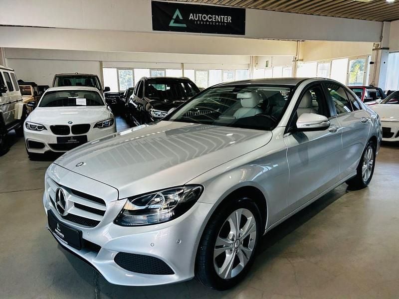 Silber Gebraucht 2015 Mercedes C220 Limousine | 16.490 € (Guter Preis) - Bild 1/4