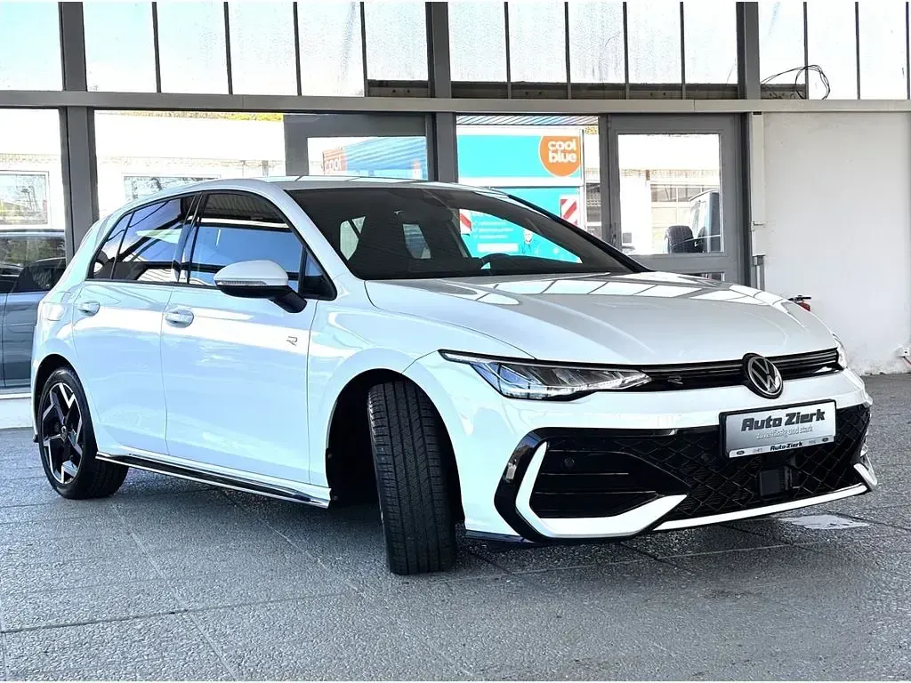 Gebraucht VW Golf VIII R-line 150 PS (110 kW) 2025 Weiss Limousine