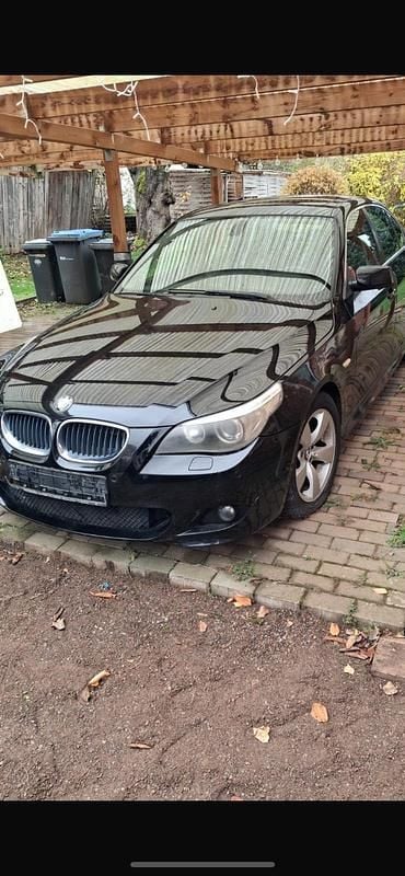 Schwarz Gebraucht 2004 BMW 520 Limousine | 3.199 € (Superpreis) - Bild 1/4