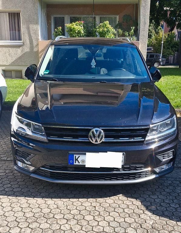 Gebraucht VW Tiguan Highline 150 PS (110 kW) 2016 Schwarz SUV