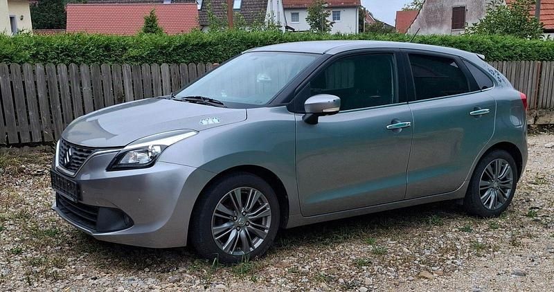 Silber Gebraucht 2016 Suzuki Baleno Comfort Kleinwagen | 11.000 € (Fairer Preis) - Bild 1/4
