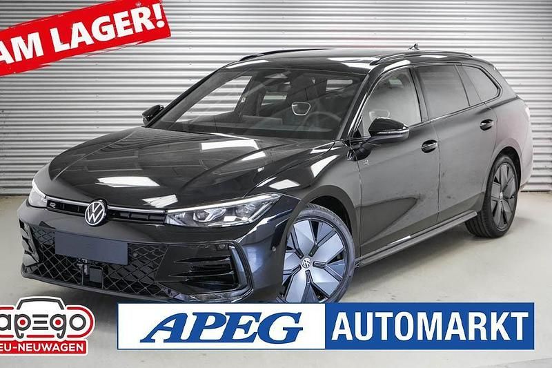 Schwarz Neu 2025 VW Passat R-line Kombi | 46.990 € (Superpreis) - Bild 1/4