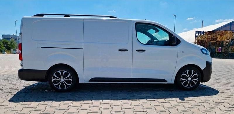 Używany Citroën Jumpy Profi 150 KM (110 kW) 2021 Biały Minivan