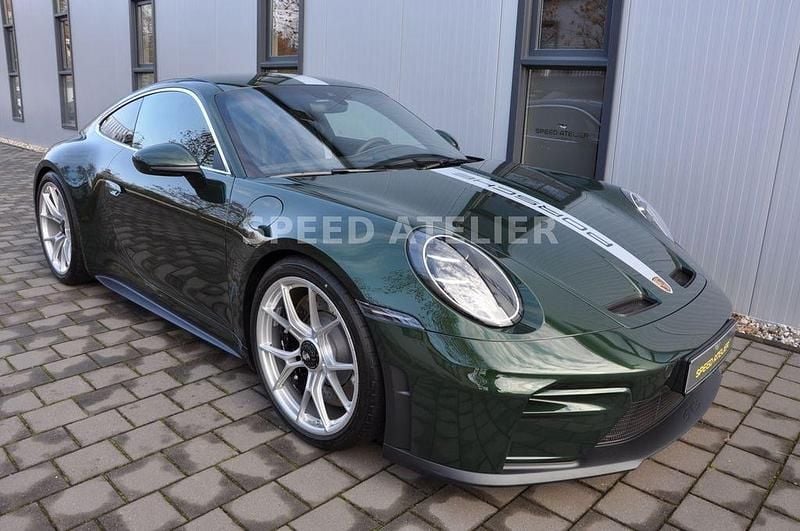 Neu Porsche 911 510 PS (375 kW) 2025 Grün