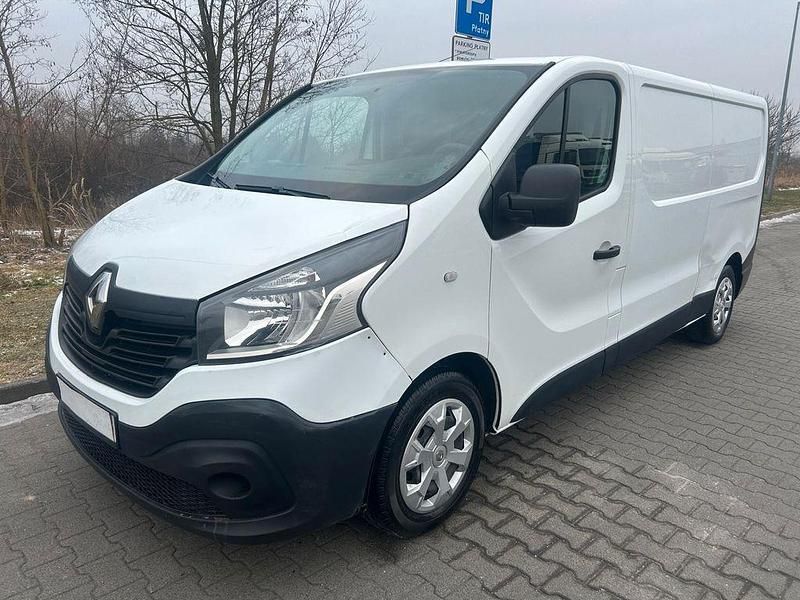 Gebraucht Renault Trafic 95 PS (69 kW) 2019 Weiß Van / Kleinbus