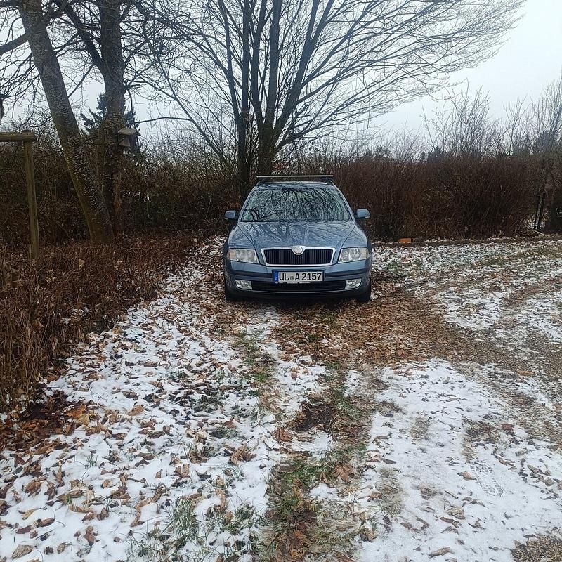 Gebraucht Skoda Octavia 105 PS (77 kW) 2008 Blau Kombi