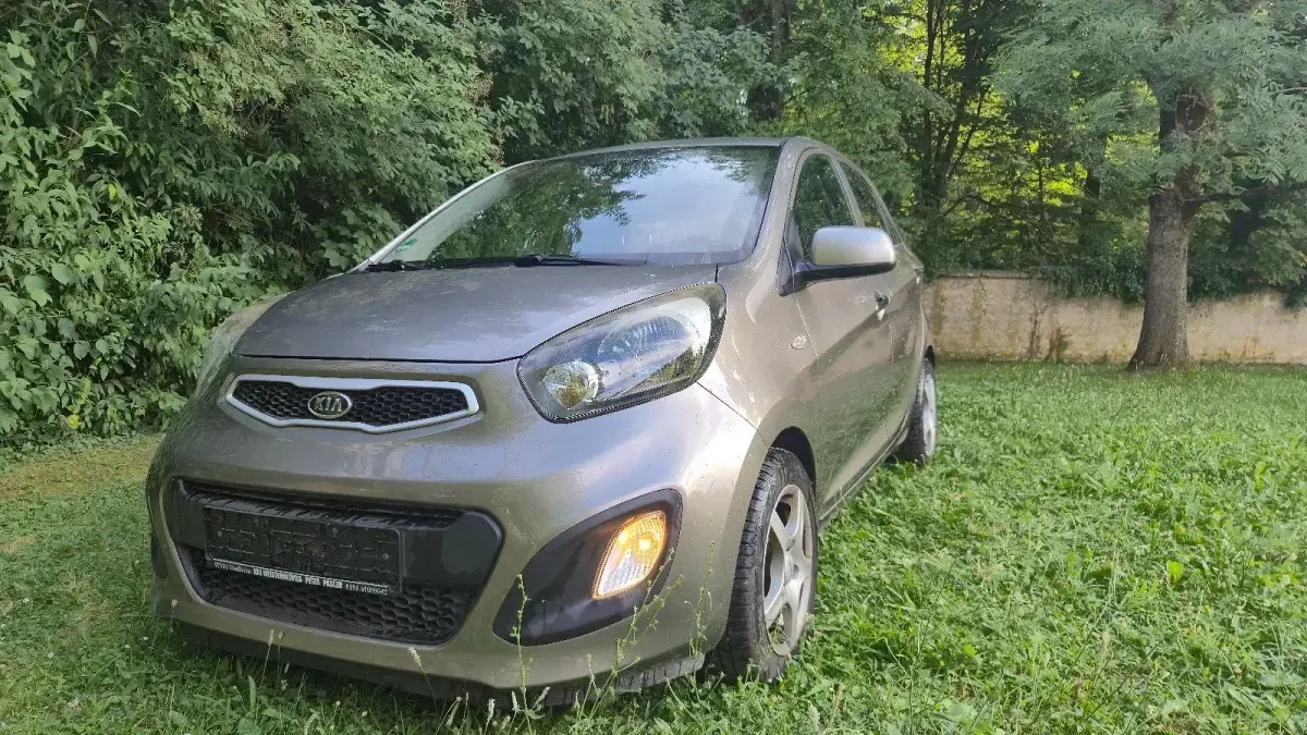 Gebraucht Kia Picanto 69 PS (50 kW) 2011 Grau Kleinwagen