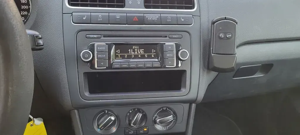 Gebraucht VW Polo Comfortline 90 PS (66 kW) 2014 Silber Limousine