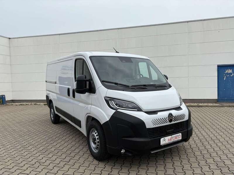Eis weiß Neu 2025 Citroën Jumper Van / Kleinbus | 34.355 € (Fairer Preis) - Bild 1/4