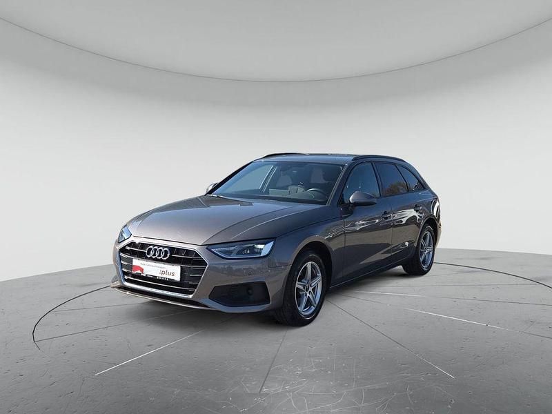 Używany Audi A4 Design 163 KM (119 kW) 2022 Szary Kombi
