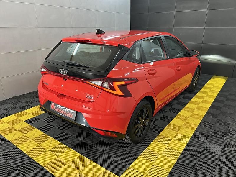 Gebraucht Hyundai i20 101 PS (74 kW) 2021 Kleinwagen