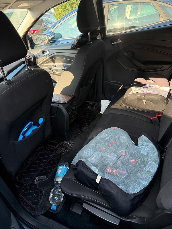 Gebraucht Ford Kuga 150 PS (110 kW) 2019 Grau SUV