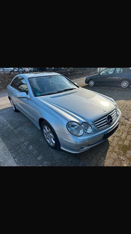 Gebraucht Mercedes CLK200 Elegance 163 PS (119 kW) 2005 Silber Coupé
