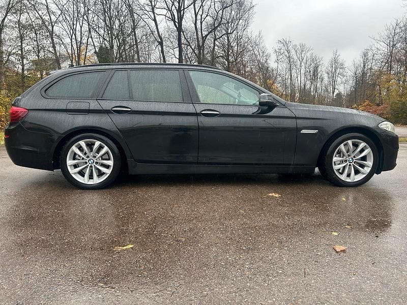 Gebraucht BMW 530 258 PS (189 kW) 2015 Schwarz Kombi