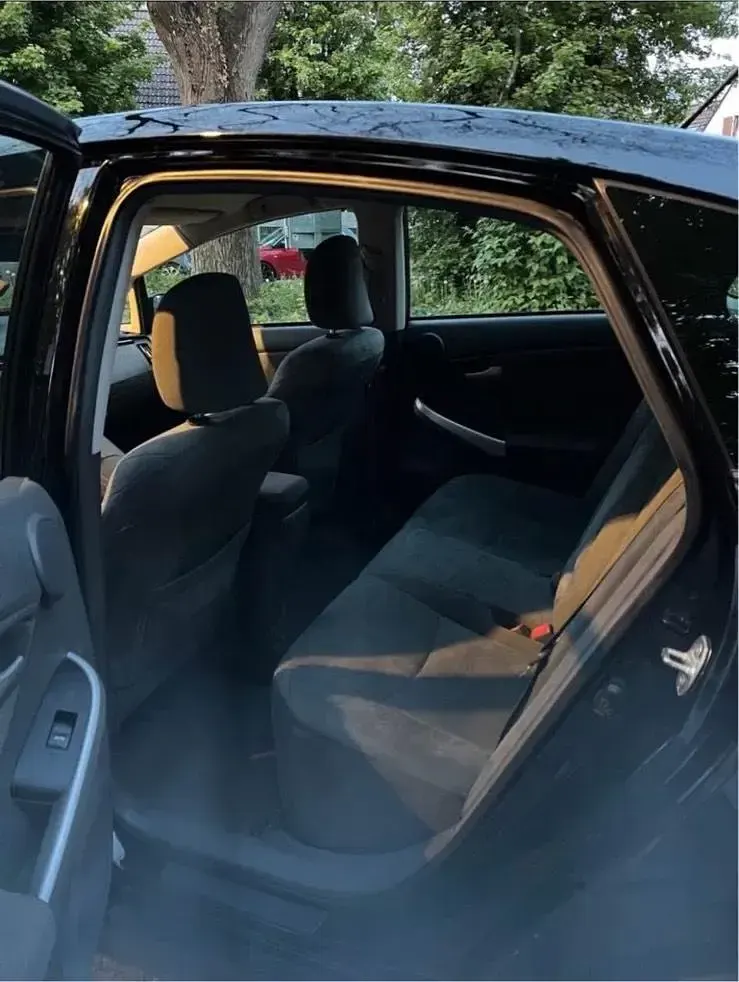 Gebraucht Toyota Prius 130 PS (95 kW) 2011 Schwarz Limousine