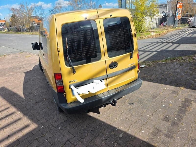 Second-hand Opel Combo 100 CP (73 kW) 2003 Auriu Monovolum