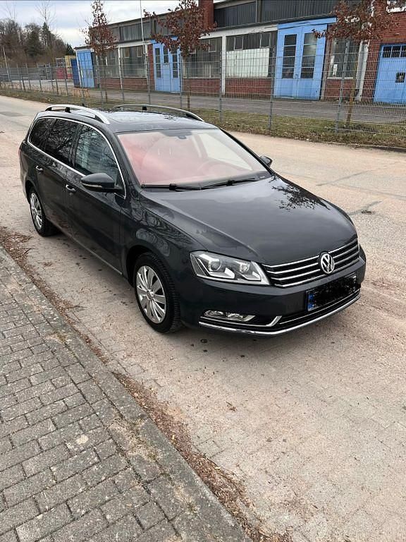 Gebraucht VW Passat Highline 150 PS (110 kW) 2011 Grau Kombi
